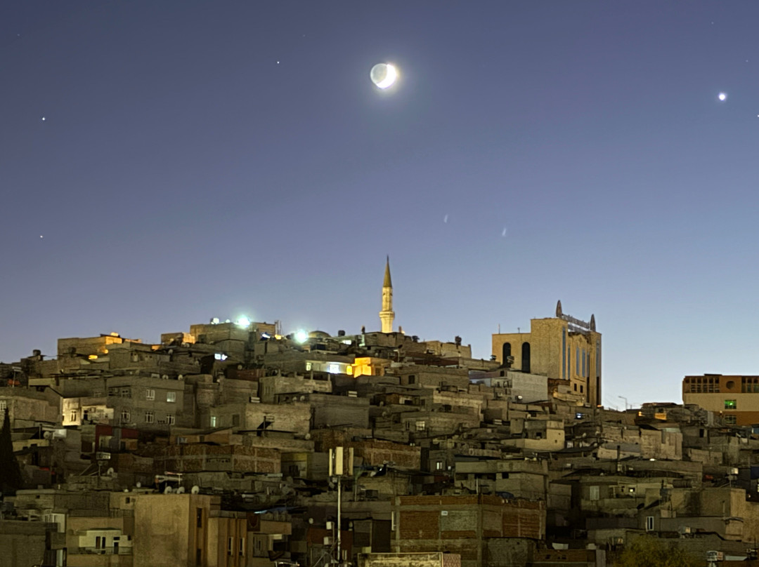 希尔顿花园桑尼乌法酒店主图