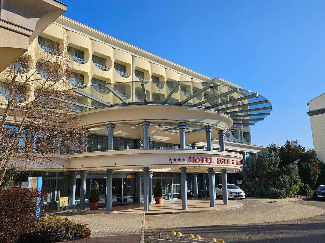Hotel Eger & Park主图