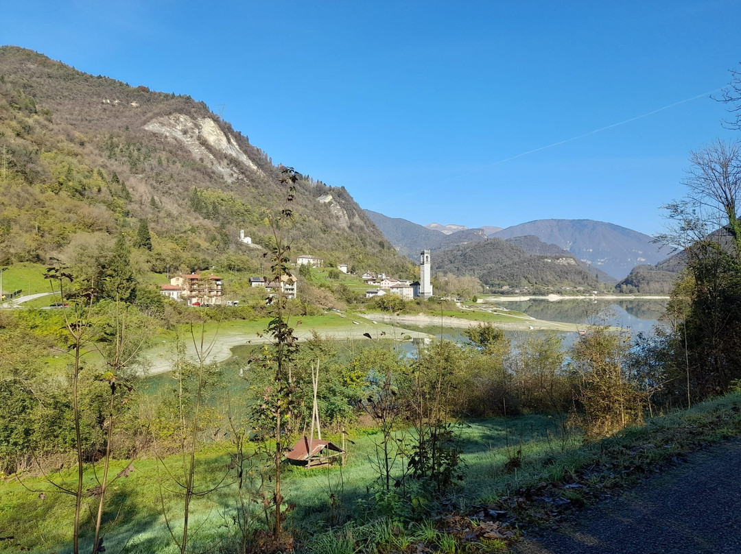 Lago di Corlo景点图片