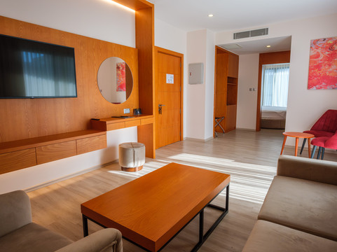 Caddemm Inn Hotel主图