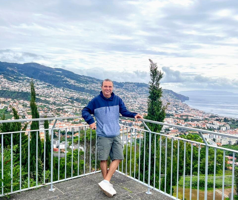 Miradouro Pico Dos Barcelos-沙尔必去景点