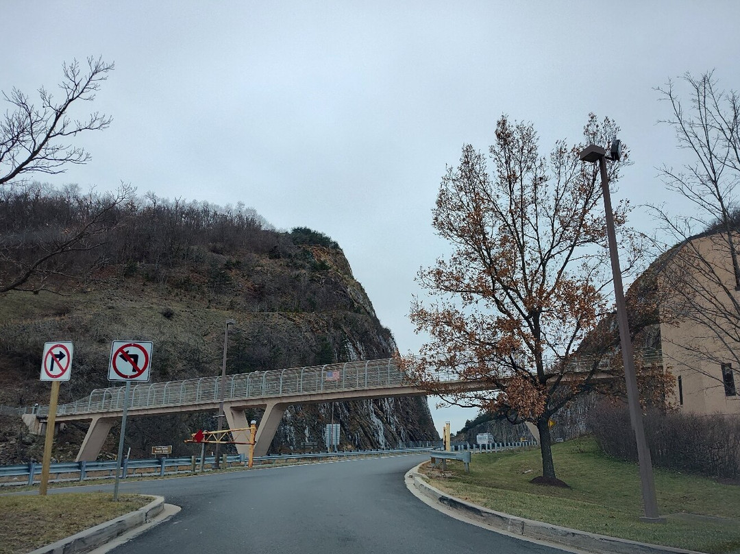 Sideling Hill Welcome Center景点图片