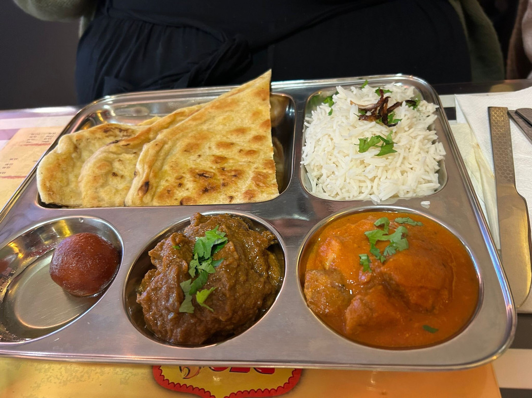 Desi Swaag Swansea