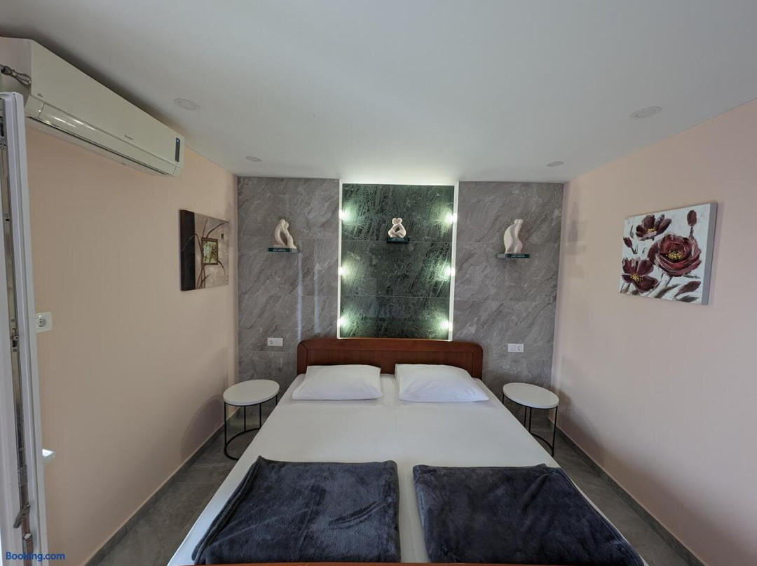 Apartments Klenovica Jadranka Čačić