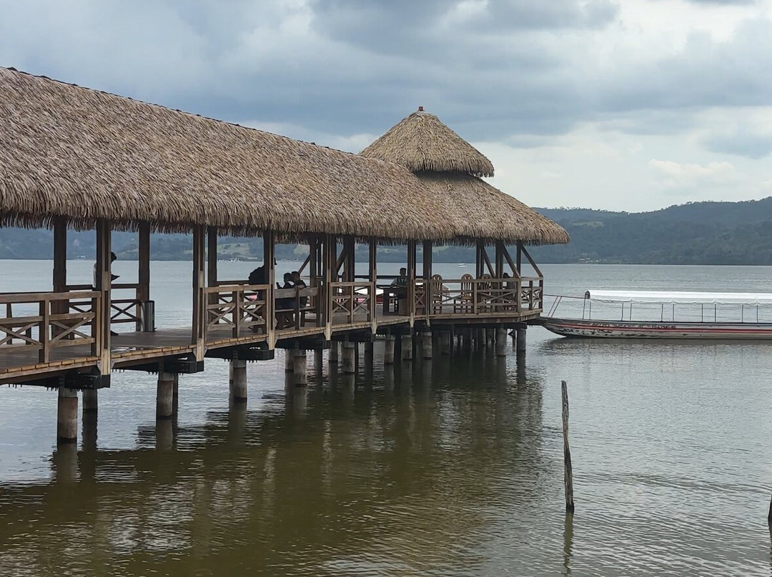 Laguna Azul Hotel & Suites主图