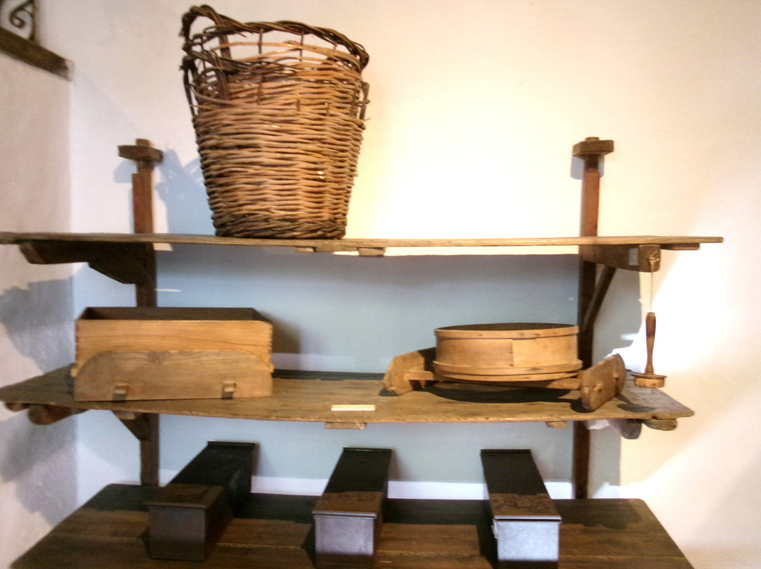 Museo de Artes y Costumbres Populares景点图片