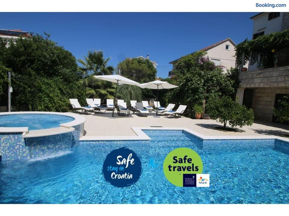 Villa Renipol Adults Only