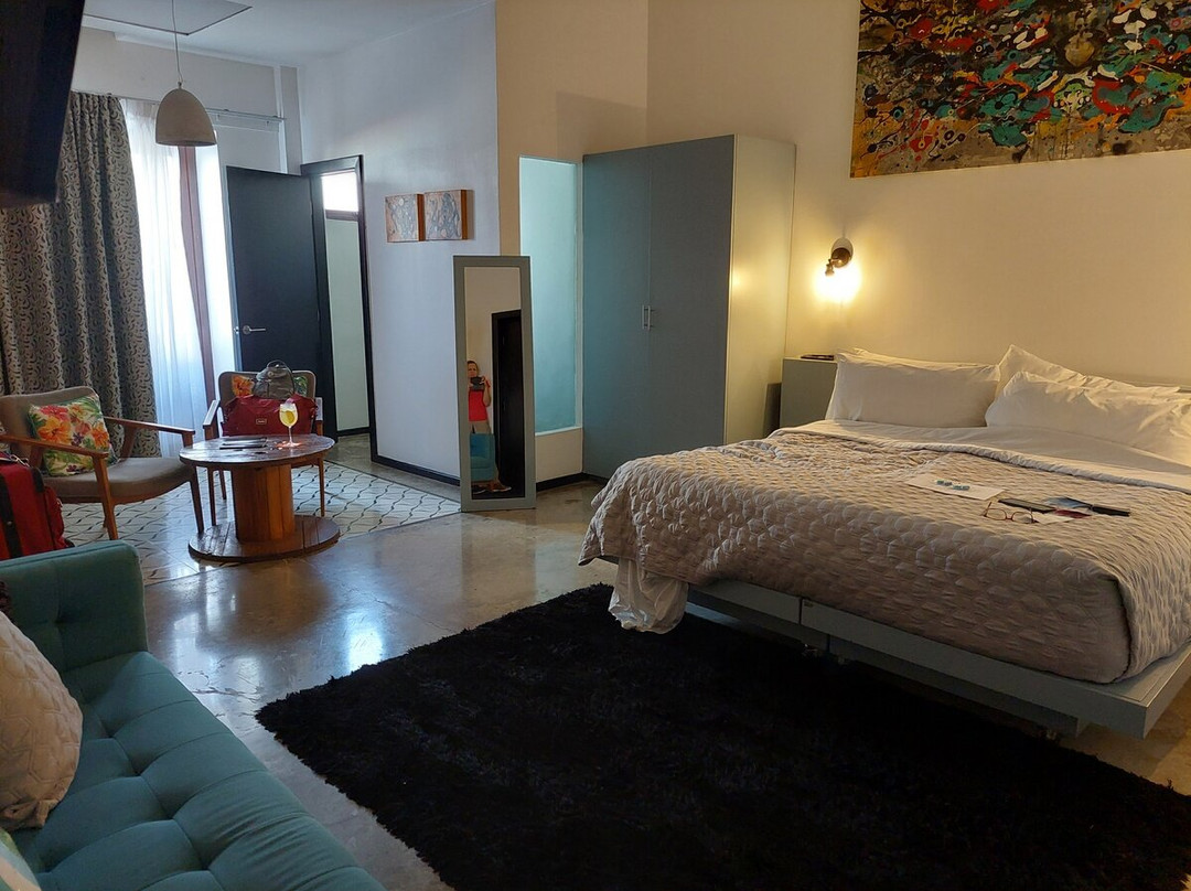 Tantalo Hotel / Kitchen / Roofbar主图