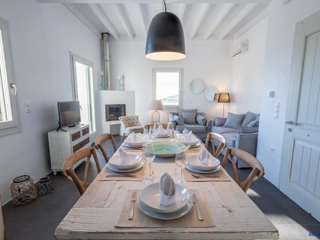 Thoas Residences