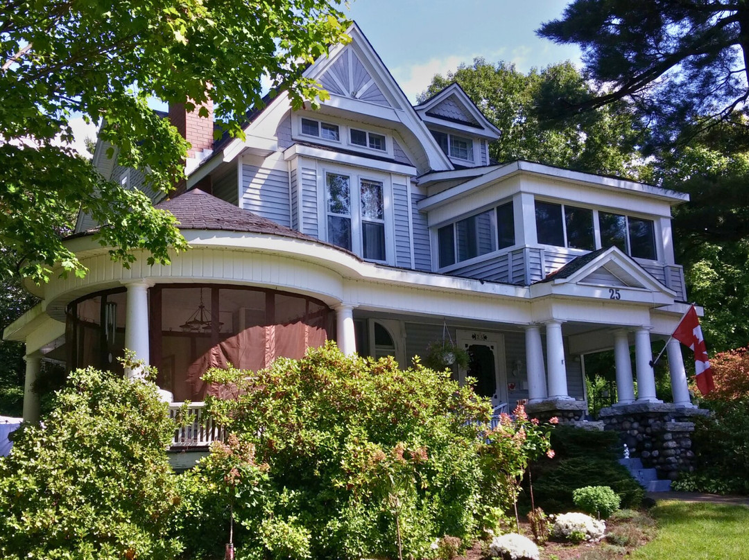 Mrs. T's B&B