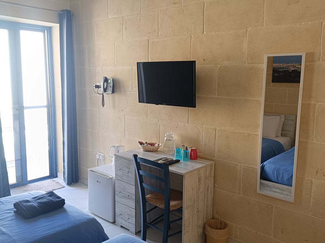 Fiftyfour West Boutique Living主图