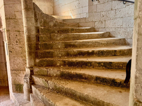 Chateau De Puyguilhem-Villars必去景点