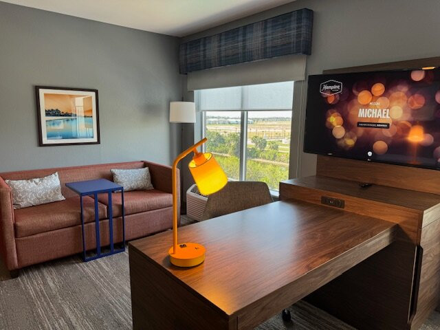 Hampton Inn & Suites North Port主图