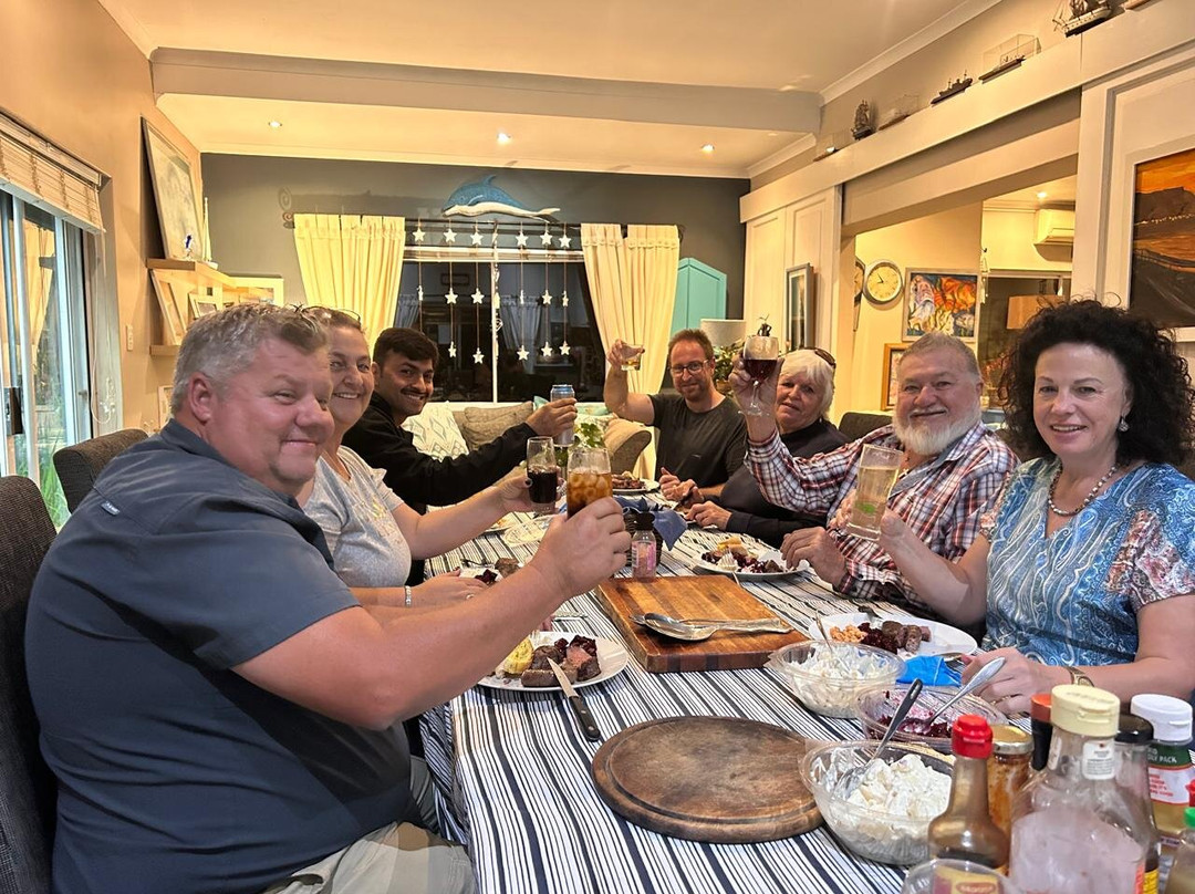 Sunset Decks Guesthouse主图