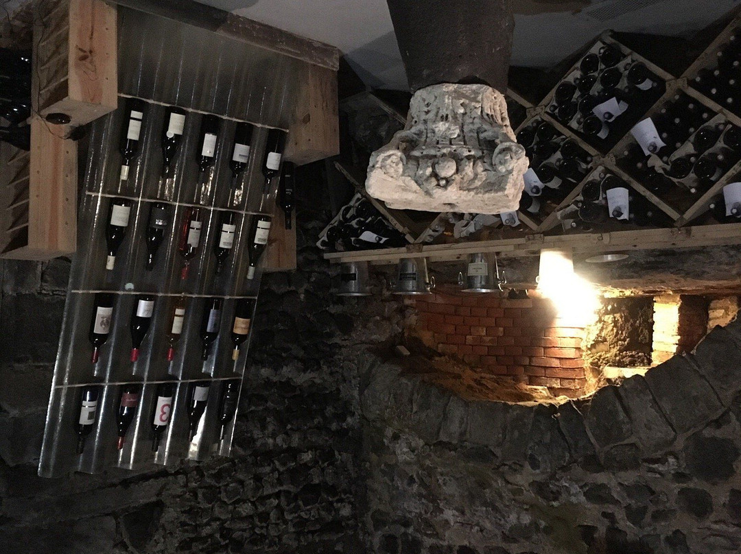 Caves de Grandseigne-克莱蒙费朗必去景点
