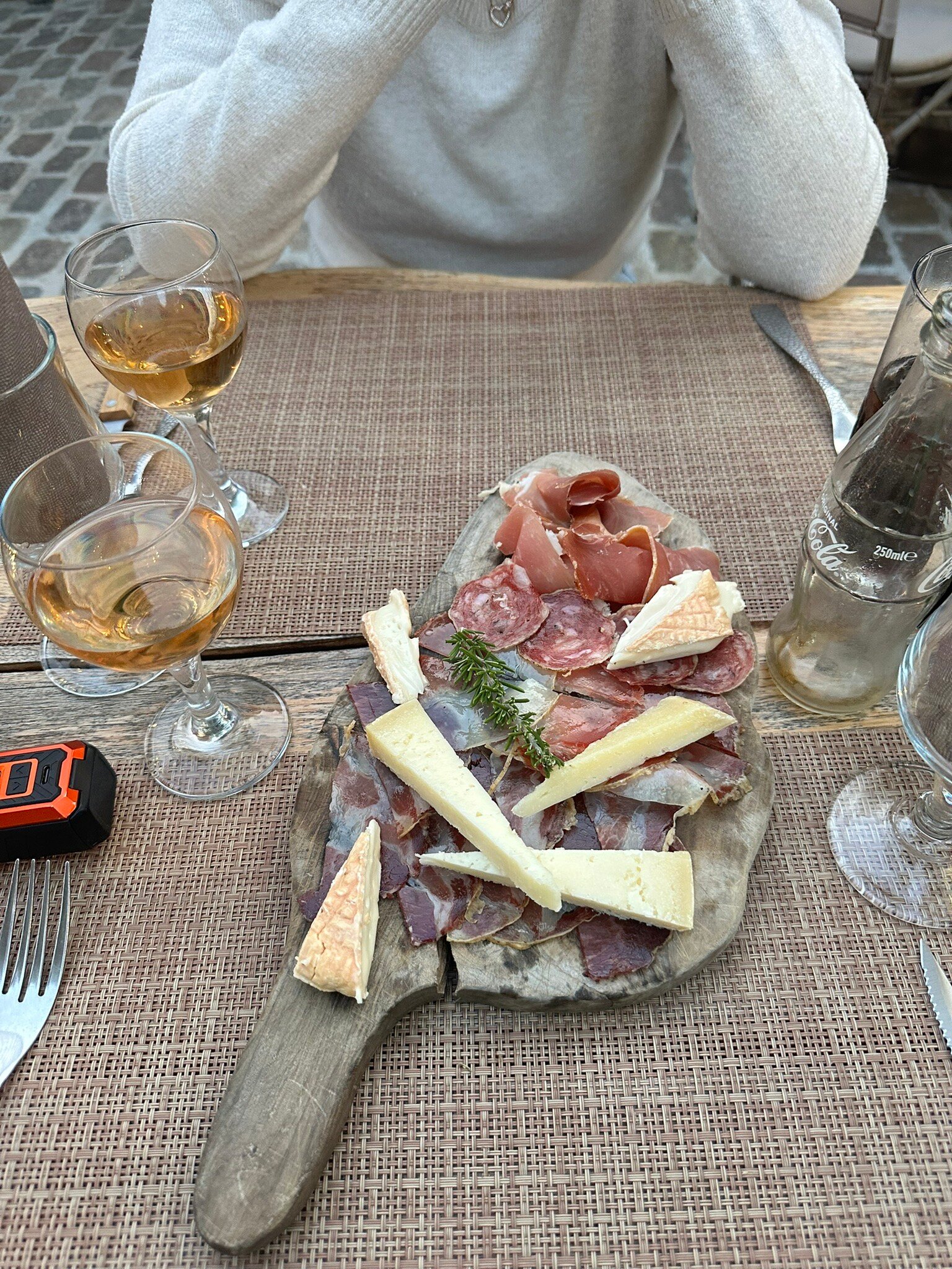 Auberge U Sirenu-官方