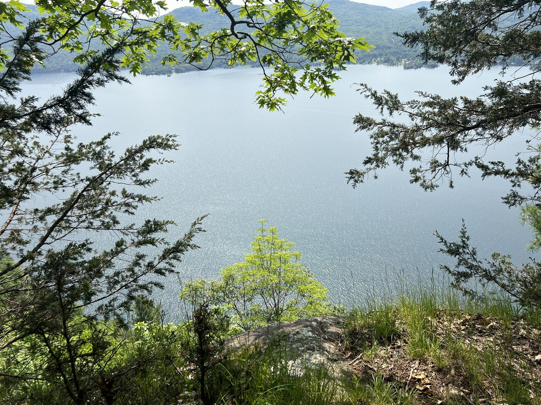 Tongue Mountain Range Trails-Bolton Landing必去景点
