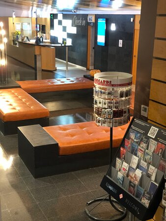 阿尔法阿埃罗普埃托西佳酒店主图