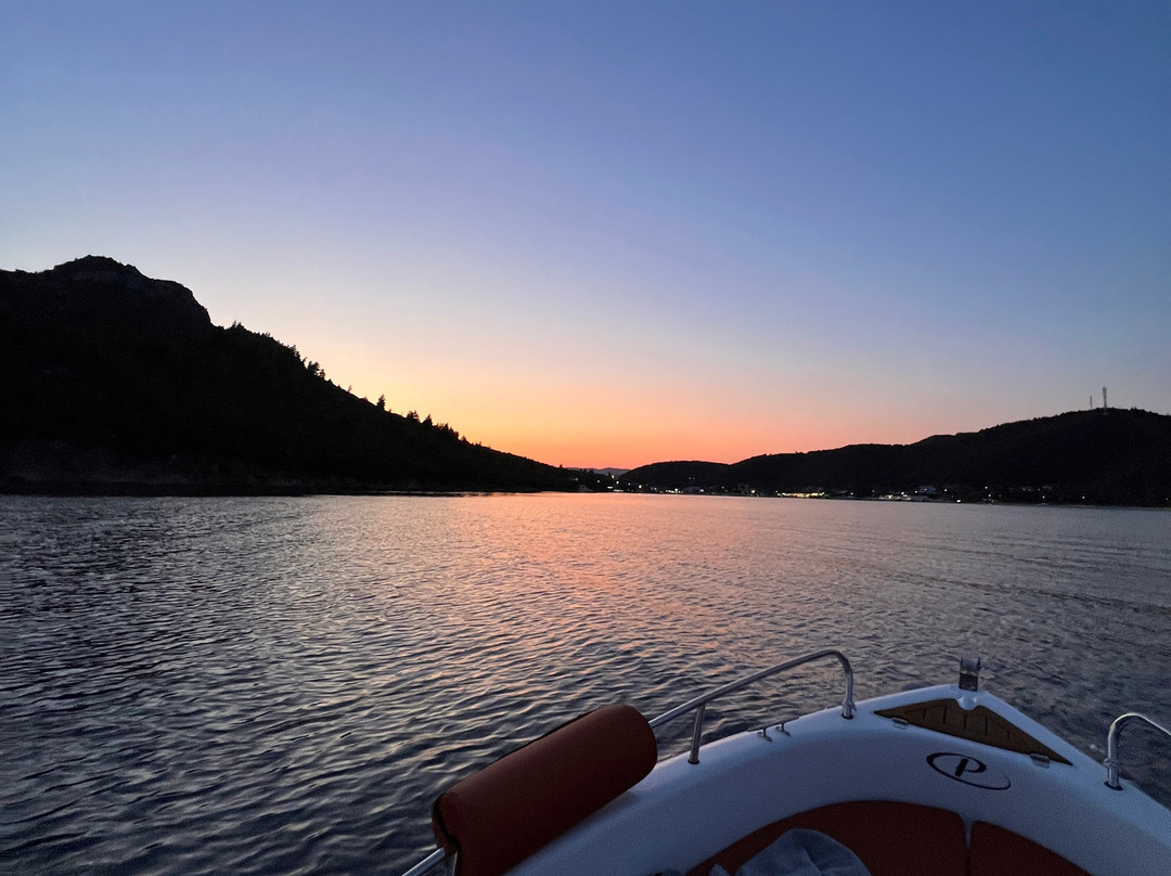 A La Carte Yachting - Boat Rentals