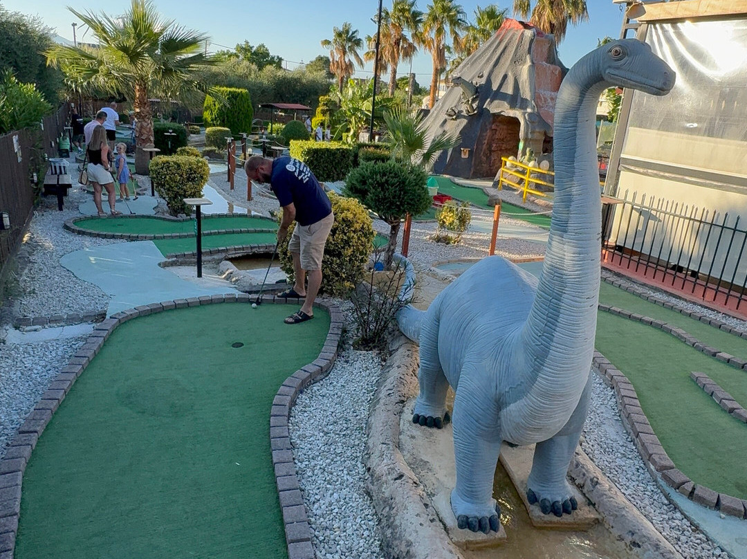 Fantasy Mini Golf-提斯里菲必去景点
