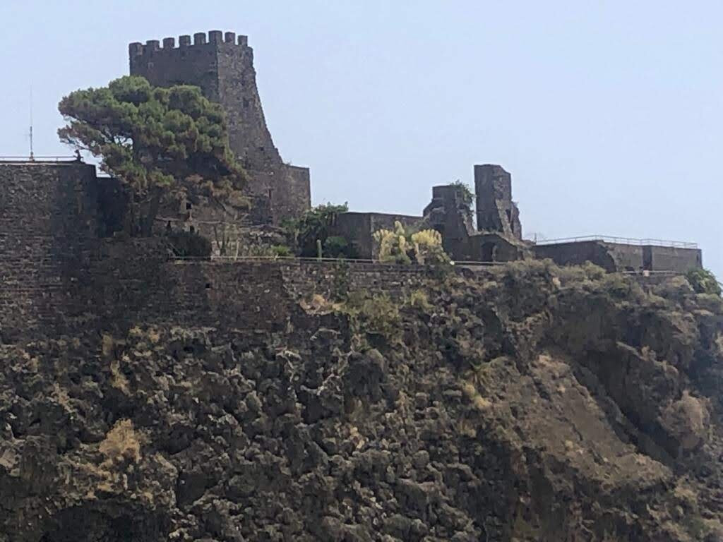 Lungomare-Acitrezza必去景点