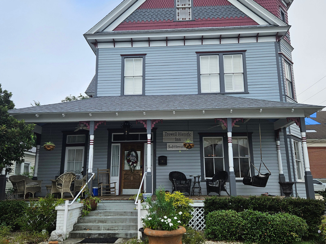Trowell Historic Inn主图
