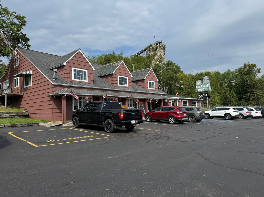 Castle Rock-圣伊尼亚斯必去景点