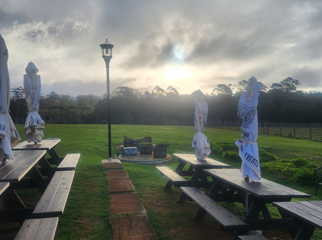 Cauldron Distillery And Estate-丹百林山必去景点