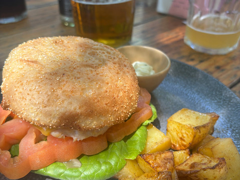 Eat Sleep Cycle-赫罗那必去景点