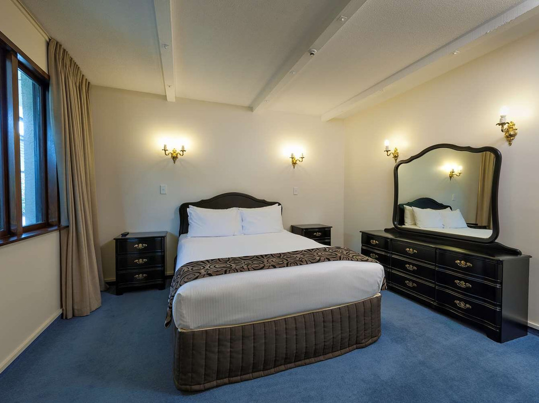 考次沃德中部酒店