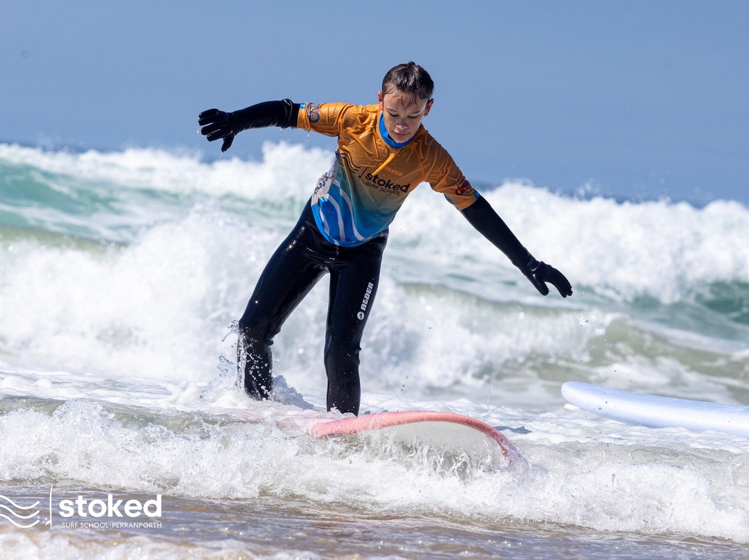 Stoked Surf School-佩伦波思必去景点