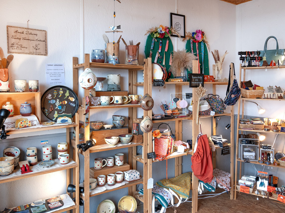 Le Noyau Coin Des Artisans-Gimel-les-Cascades必去景点