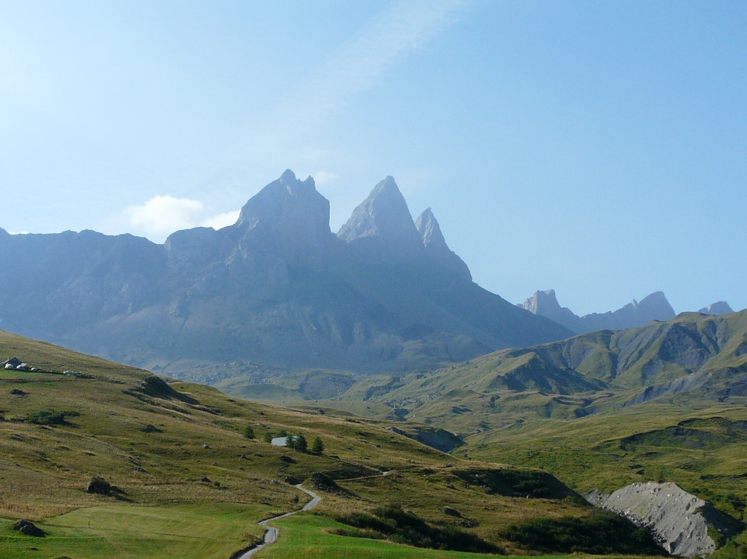 Promenade Savoyarde de Découverte des Aiguilles d'Arves-Albiez-Montrond必去景点