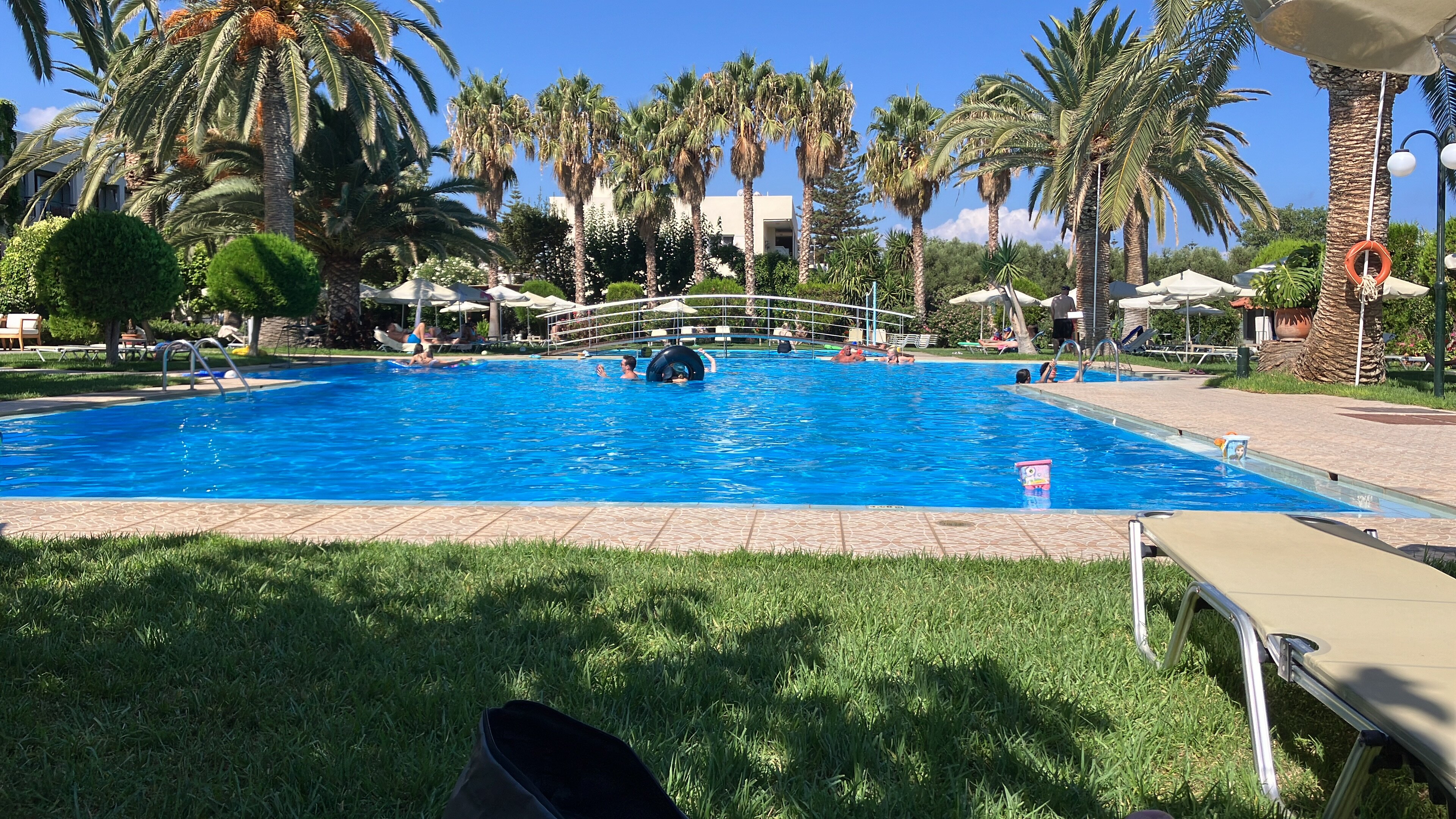 May Beach Hotel-官方