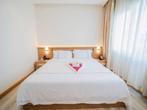 乐总统大酒店主图