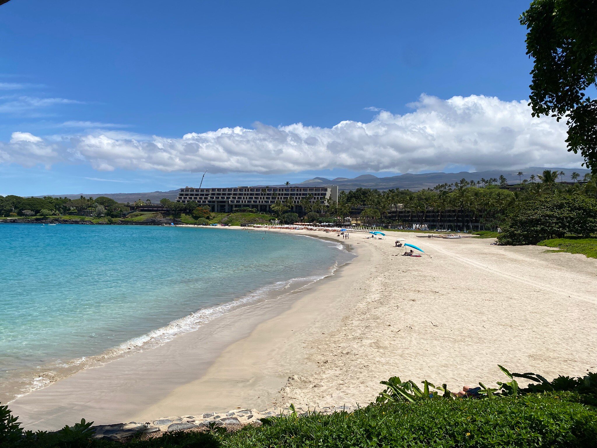 莫纳克亚海滩酒店-官方