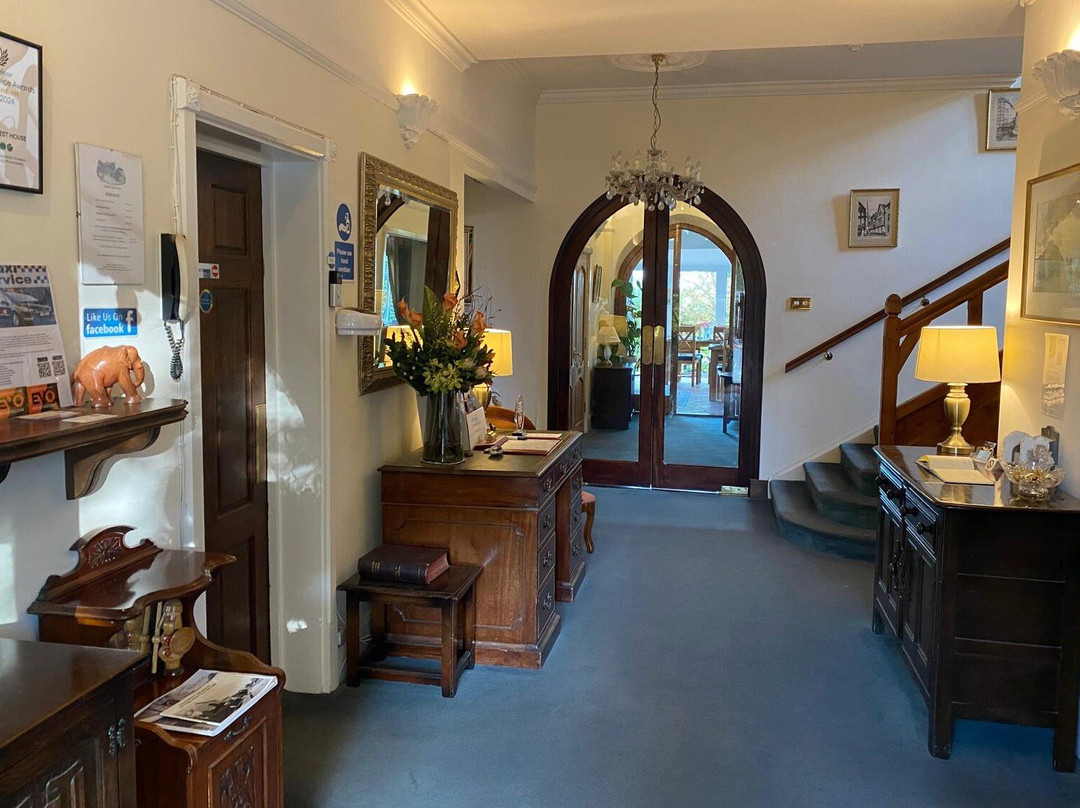 Trumbles - Gatwick B&b主图