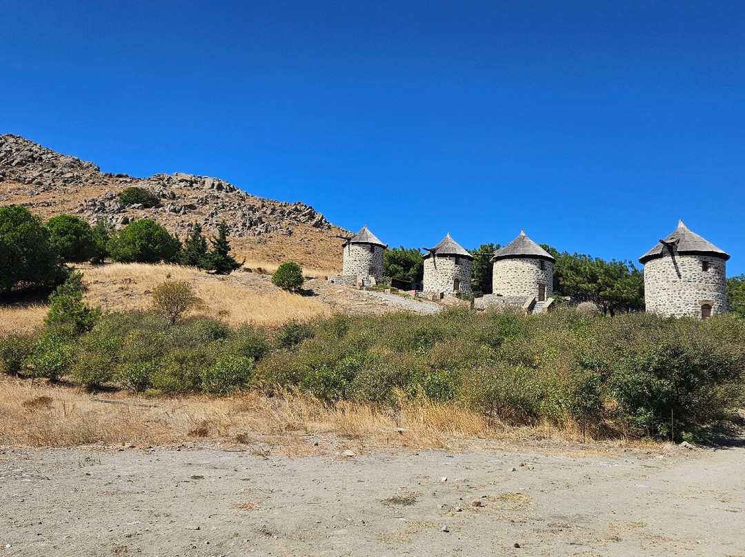 Ανεμομυλοι Κοντια-Kontias必去景点