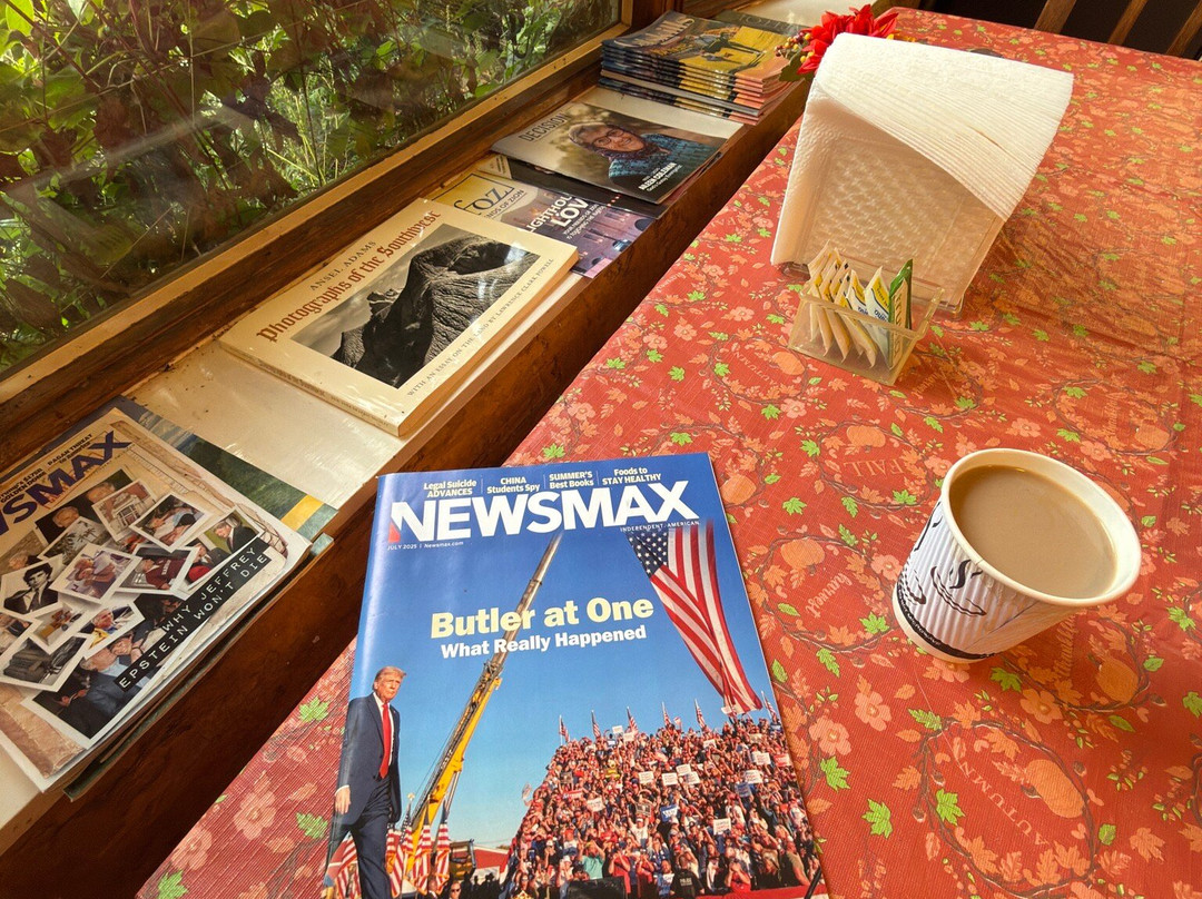 Cave Mountain Motel主图