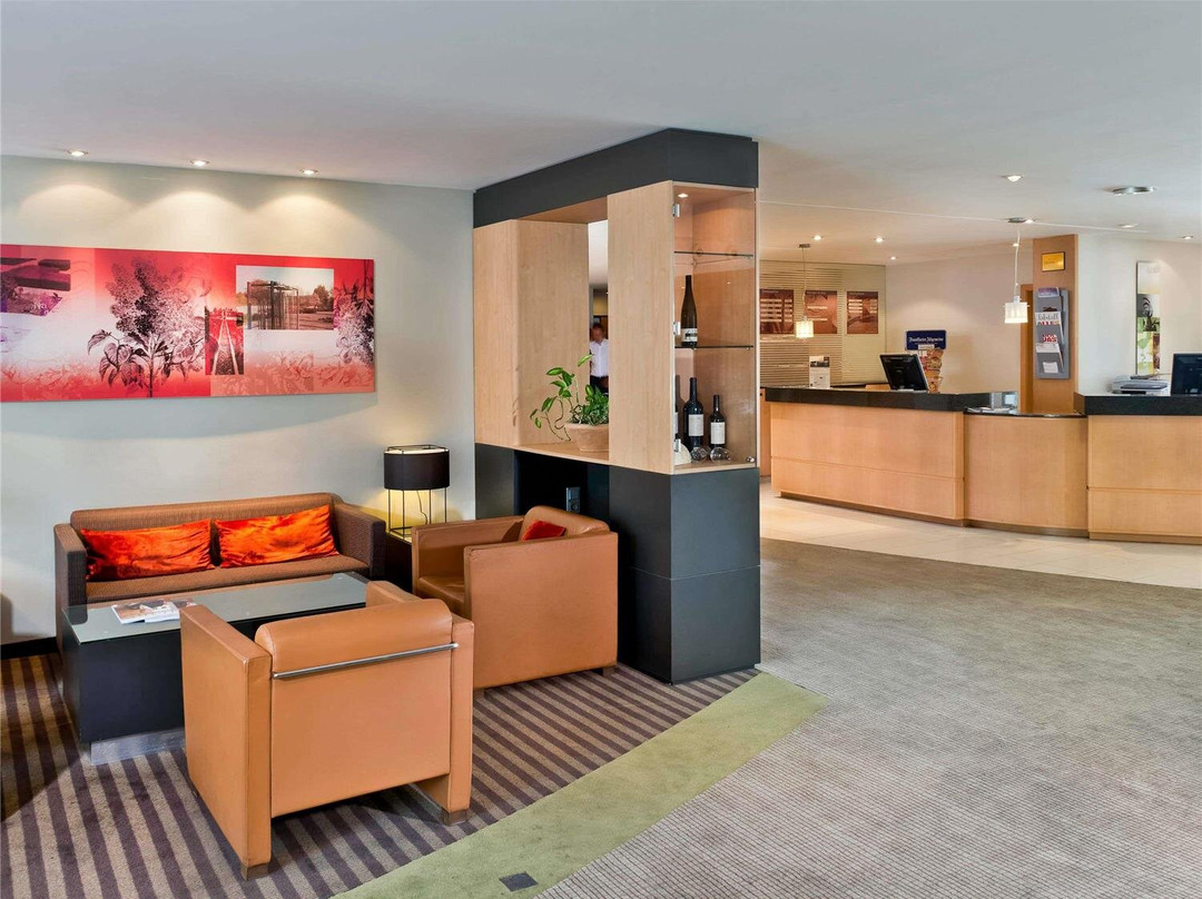 Mercure Hotel Saarbruecken Sued主图