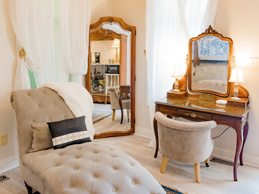 Montgomery Inn BnB主图