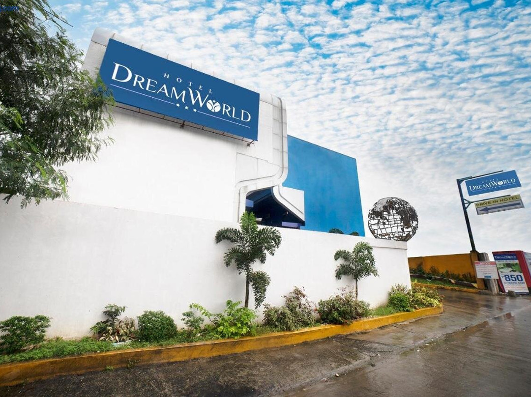 Hotel Dreamworld Las Pinas