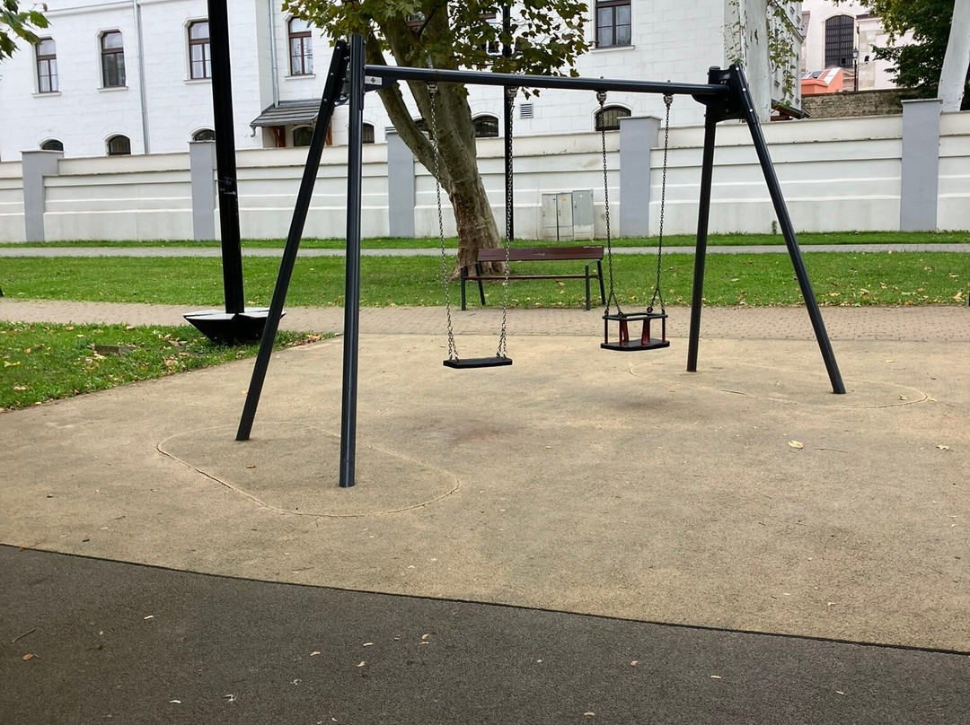 Várfal játszótér - Kinderspielplatz