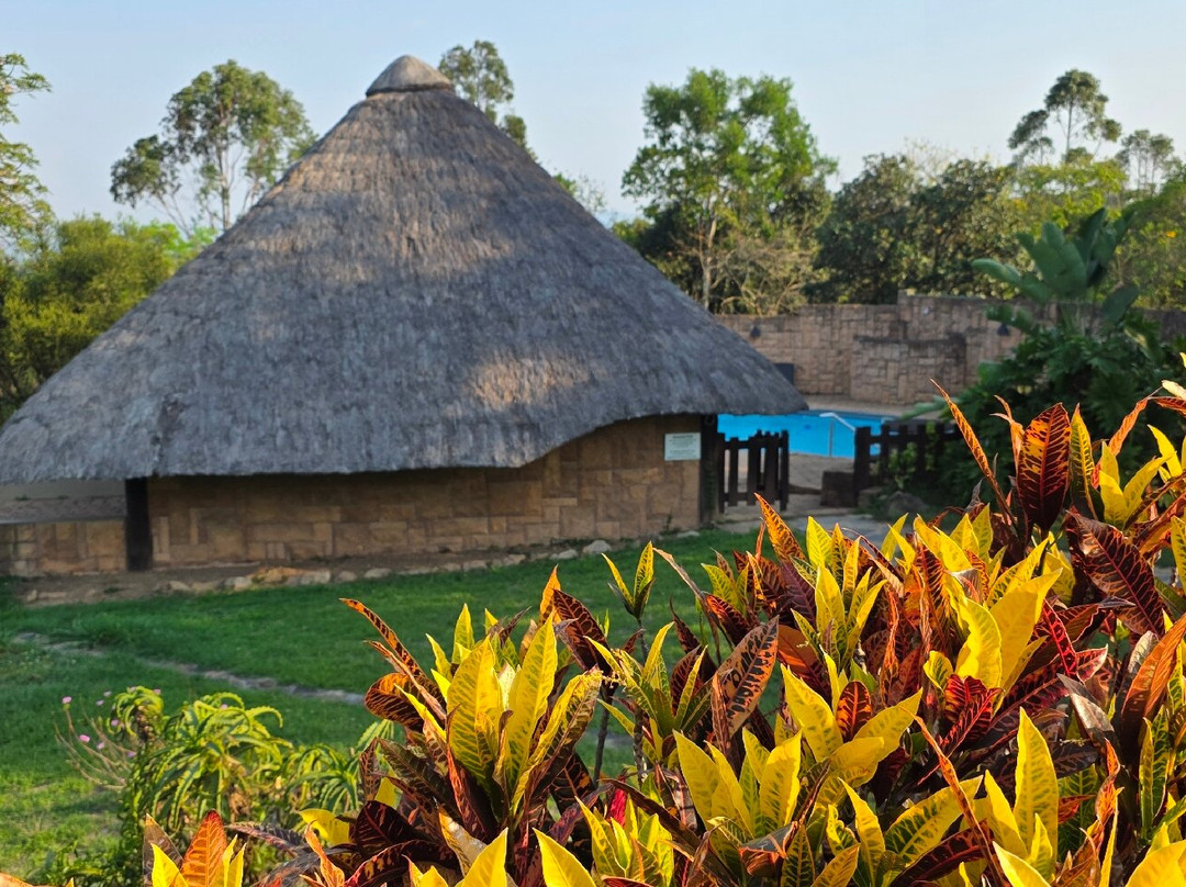 白房子宾馆酒店主图