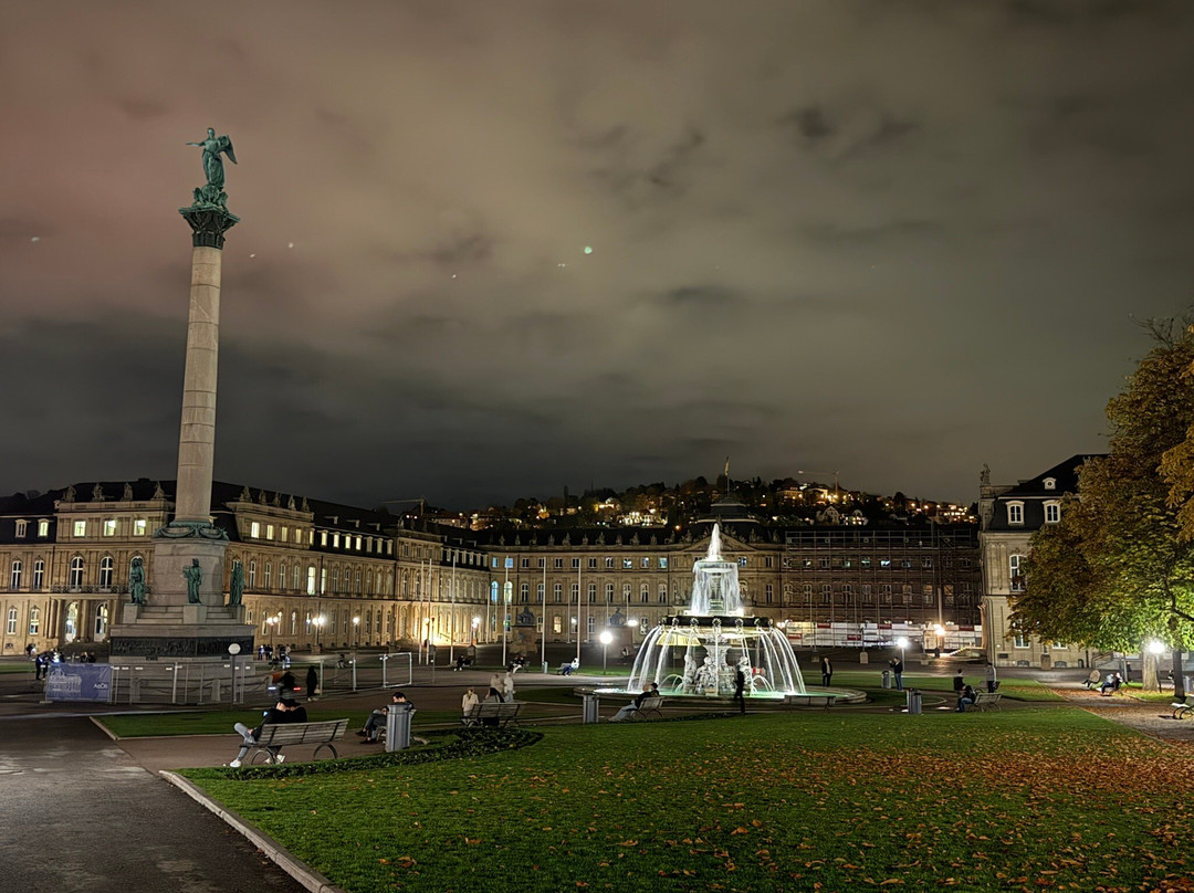 斯图加特王宫广场-斯图加特必去景点