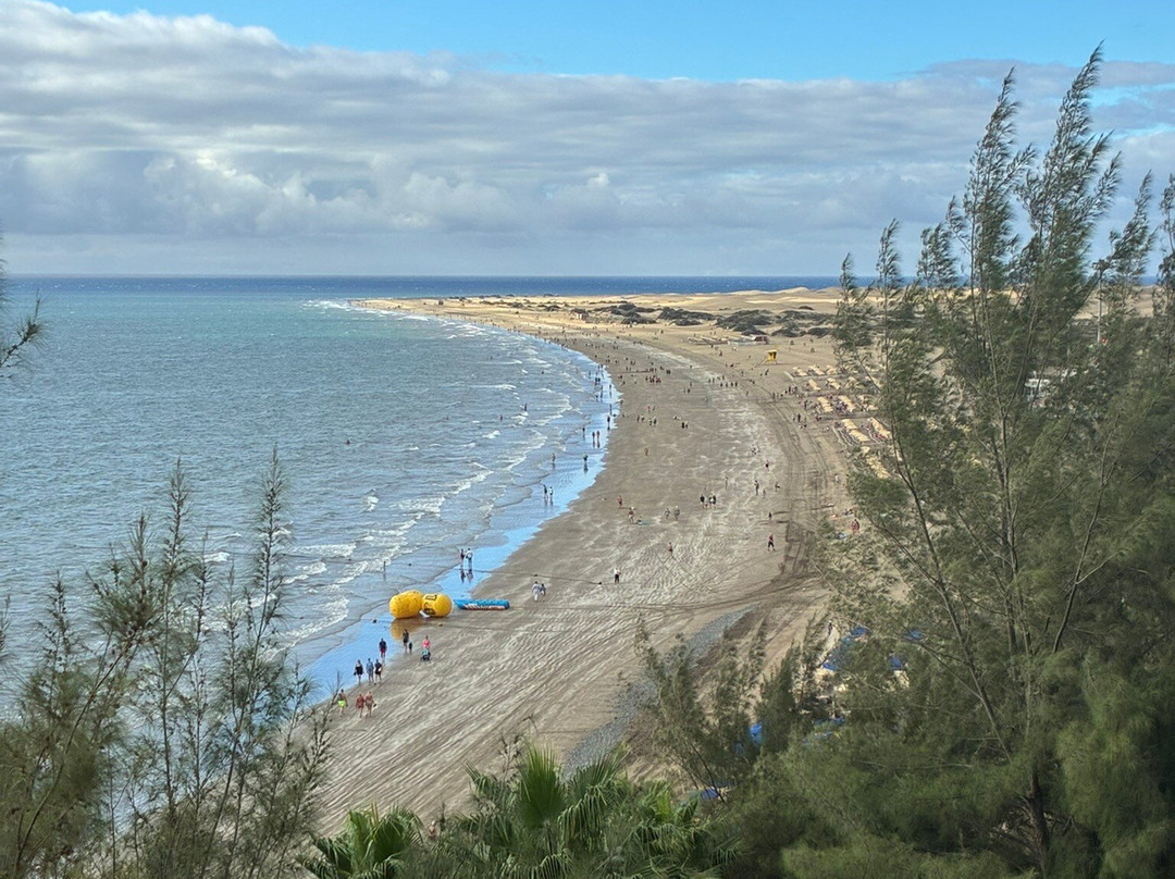 卡纳里亚海滩散步道-英国人海滩必去景点