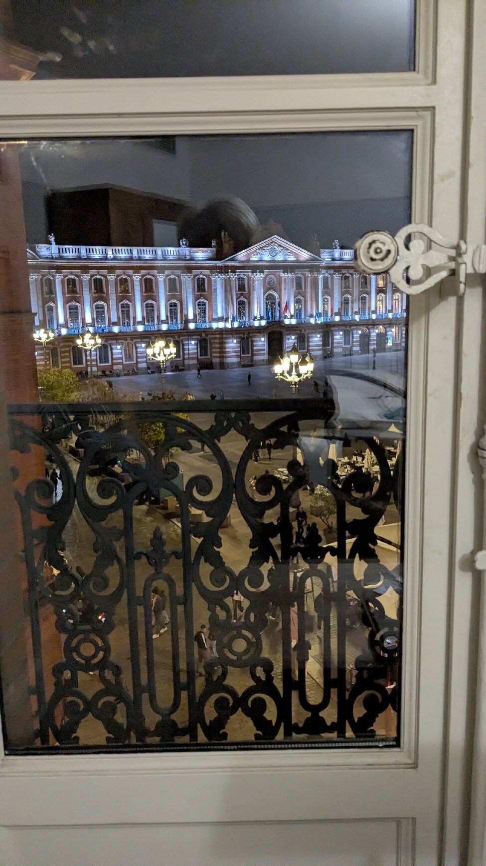 阳台大酒店-官方