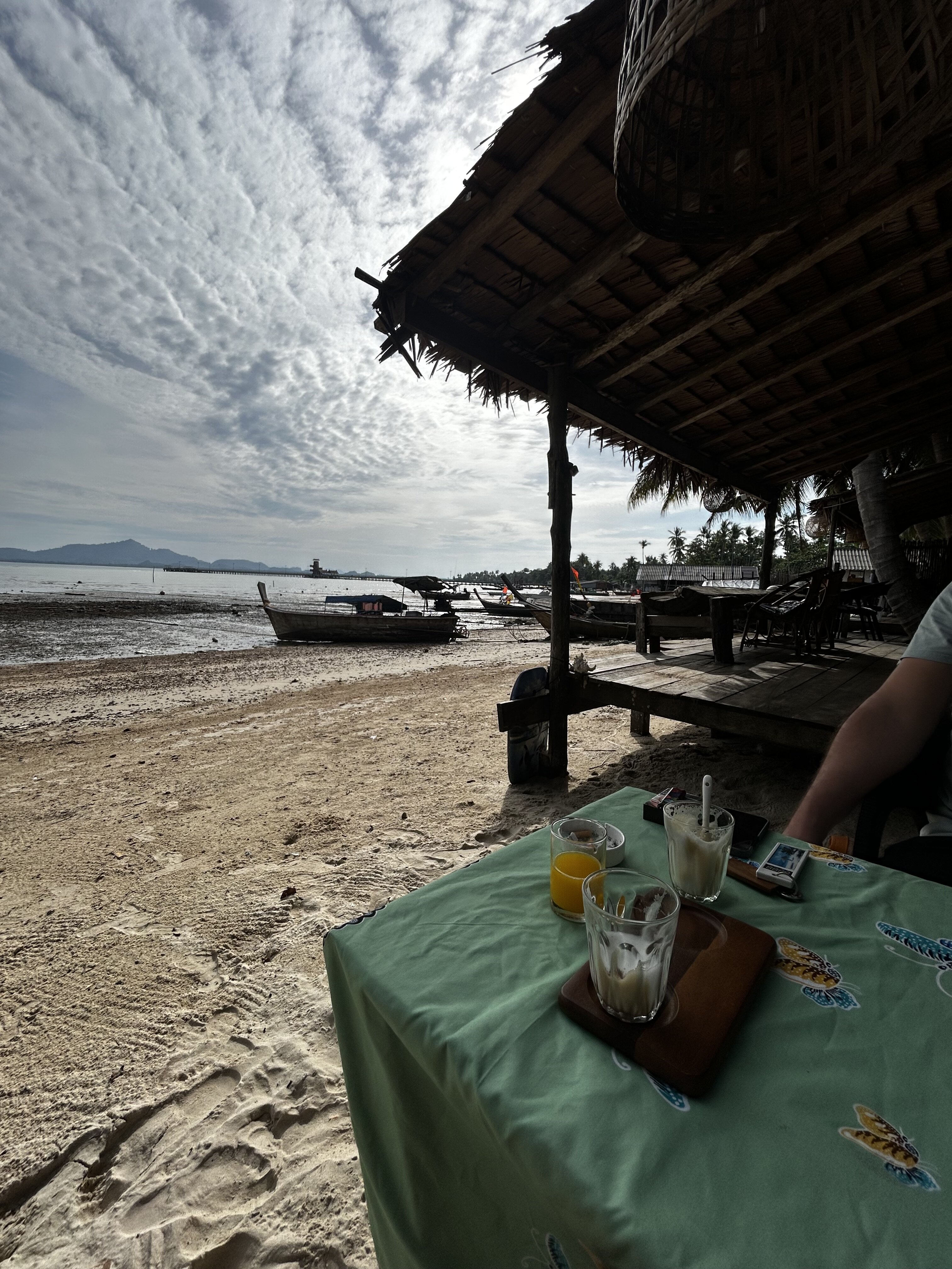 The Tropical Koh Mook-官方