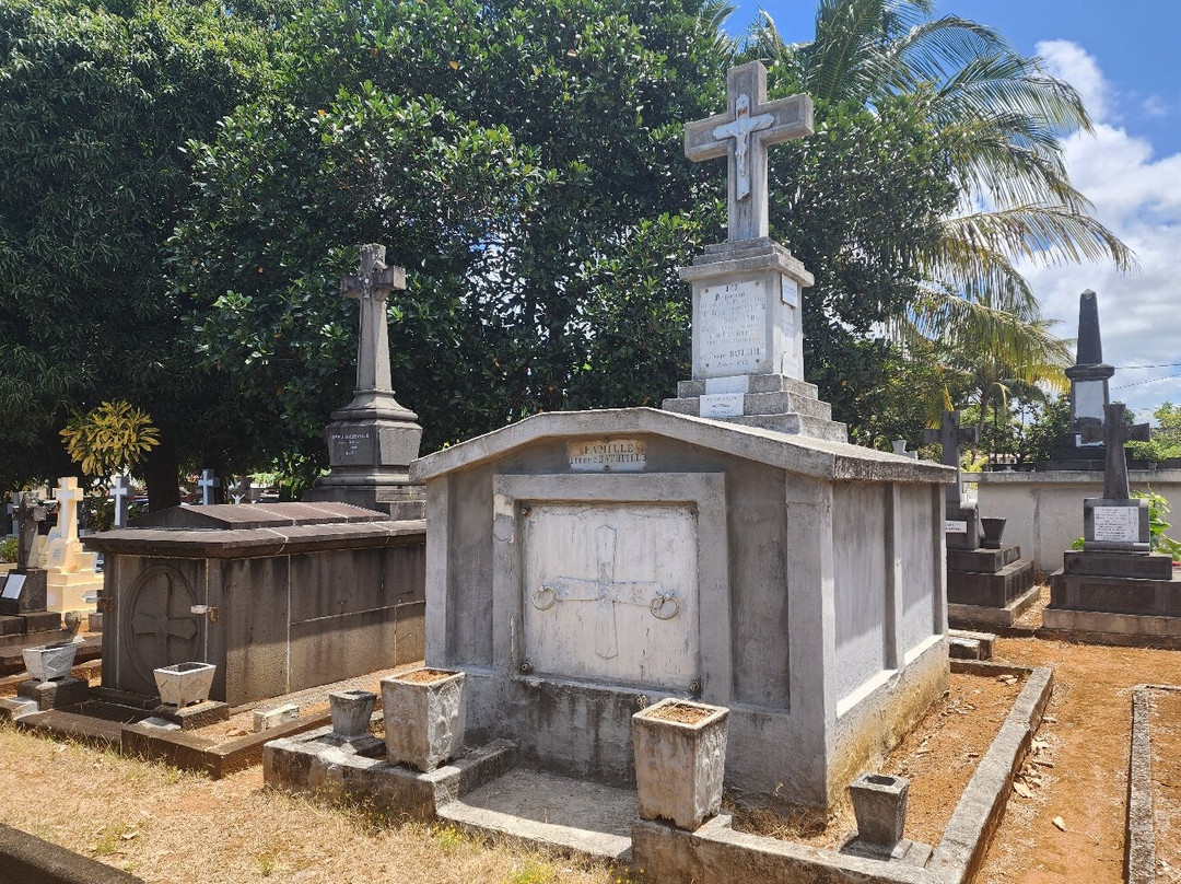 Notre Dame des Anges Cemetery-马喜埔必去景点