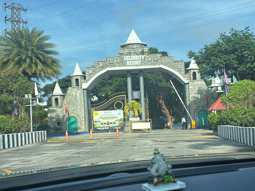 名流俱乐部酒店主图